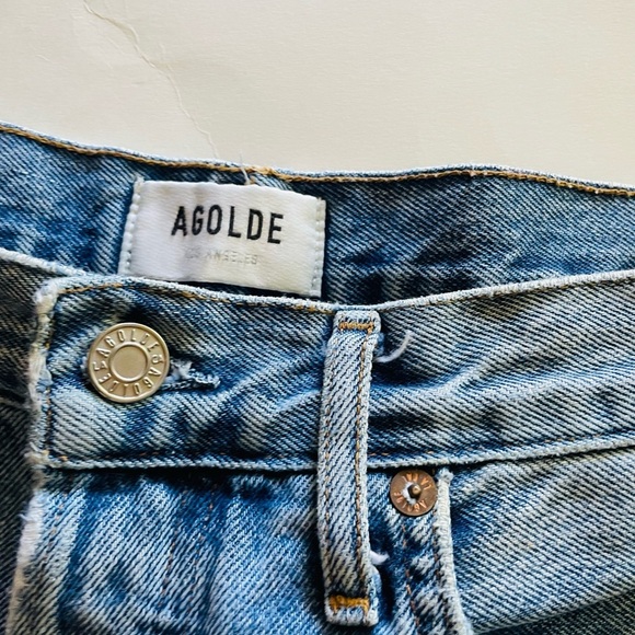 AGOLDE Cut Off Jean Shorts - Picture 2 of 10